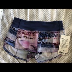 Lululemon Athletica Speed Up Shorts 2.5”